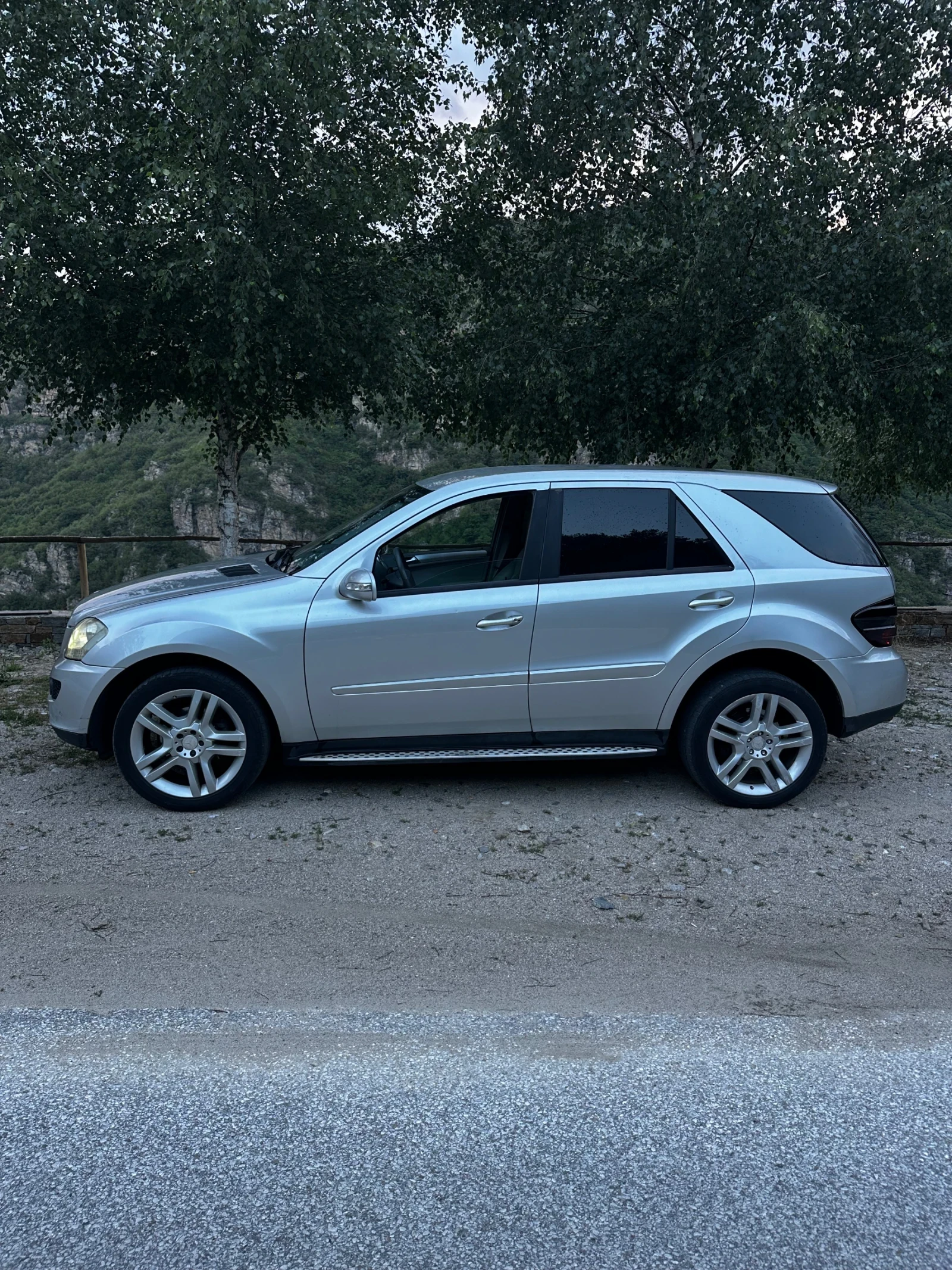 Mercedes-Benz ML 320, снимка 2 - Автомобили и джипове - 56586191
