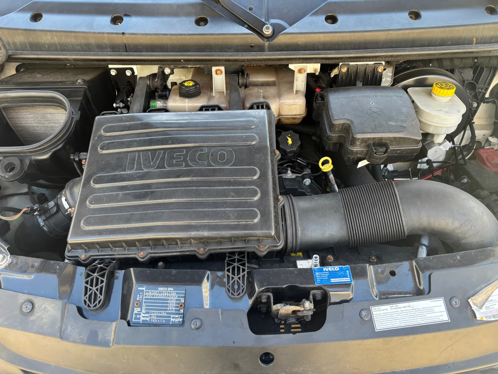 Iveco Daily 35S16 A8, снимка 4 - Бусове и автобуси - 53875063