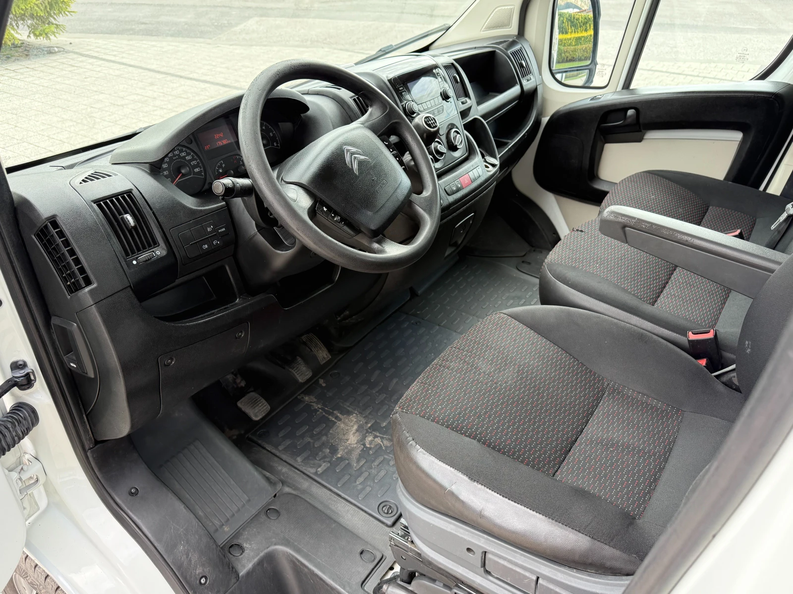 Citroen Jumper 2.0HDI Клима Euro 6 4.22м. , снимка 13 - Бусове и автобуси - 56083419