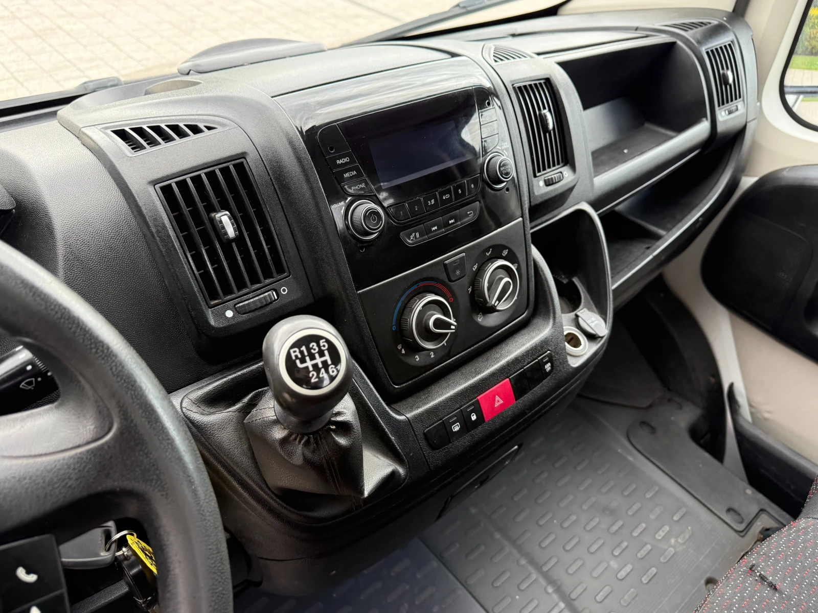 Citroen Jumper 2.0HDI Клима Euro 6 4.22м. , снимка 14 - Бусове и автобуси - 56083419