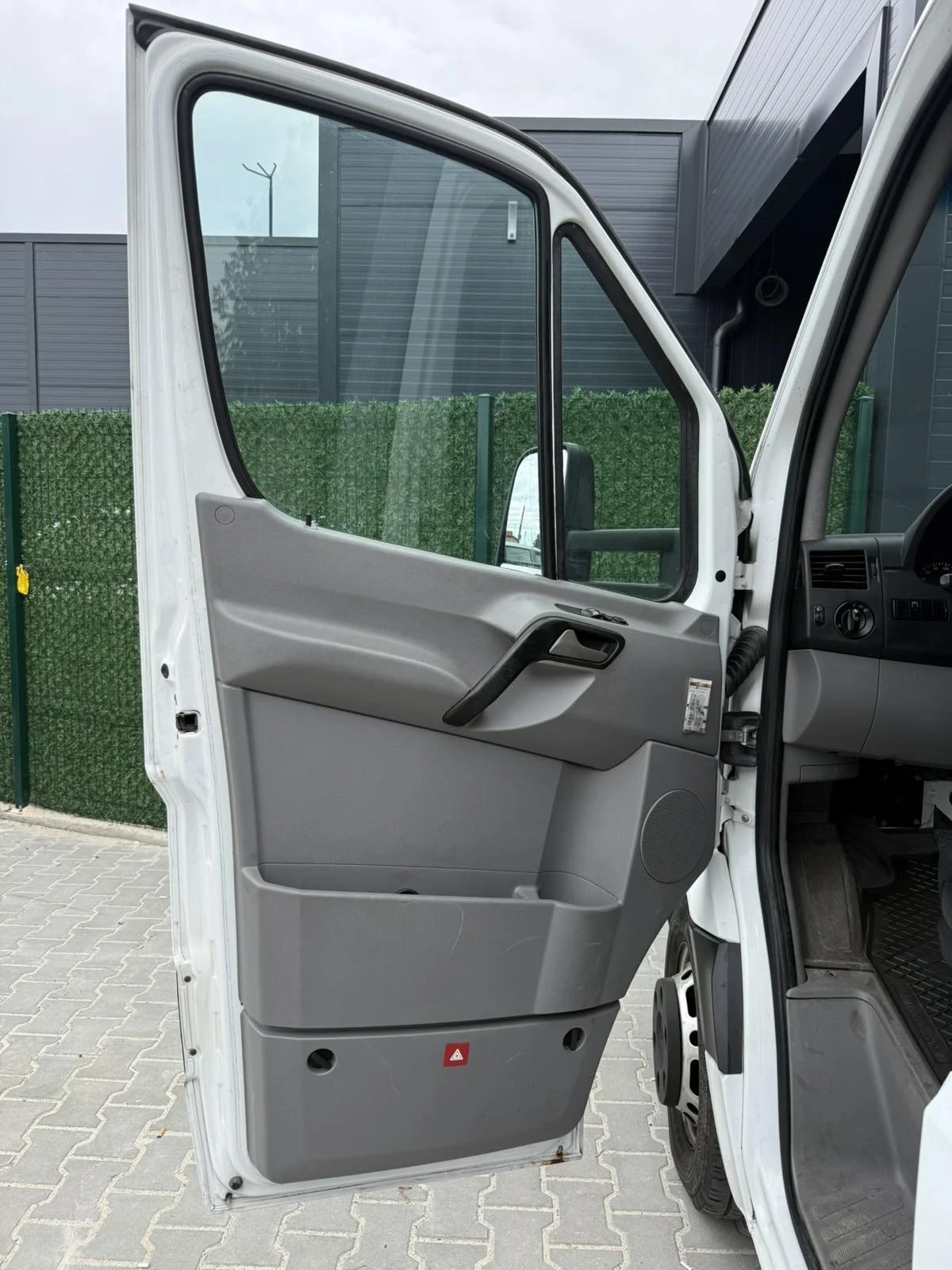 Mercedes-Benz Sprinter 516, снимка 9 - Бусове и автобуси - 56584366