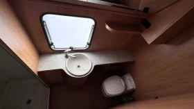 Каравана Burstner С единични легла, снимка 13