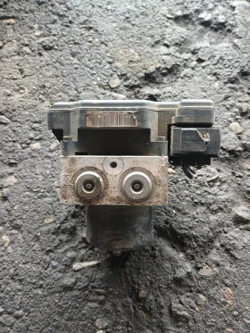58920-1D300 ABS помпа Kia Carens , снимка 4