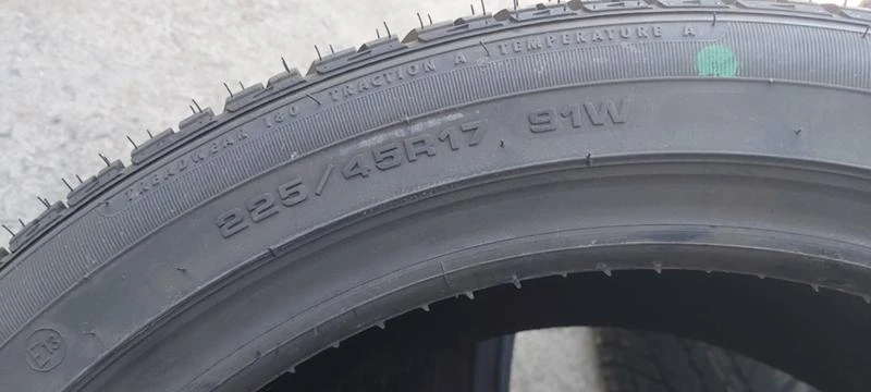 Гуми Летни 225/45R17, снимка 8 - Гуми и джанти - 32559932