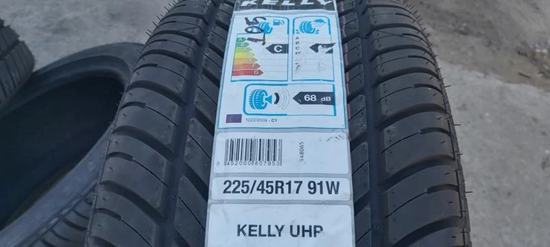 Гуми Летни 225/45R17, снимка 5 - Гуми и джанти - 32559932