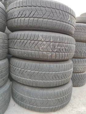 Гуми Зимни 215/65R17, снимка 5 - Гуми и джанти - 48893100