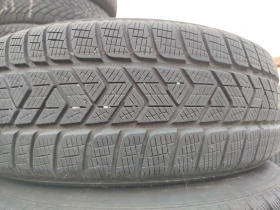 Гуми Зимни 215/65R17, снимка 1 - Гуми и джанти - 48893100