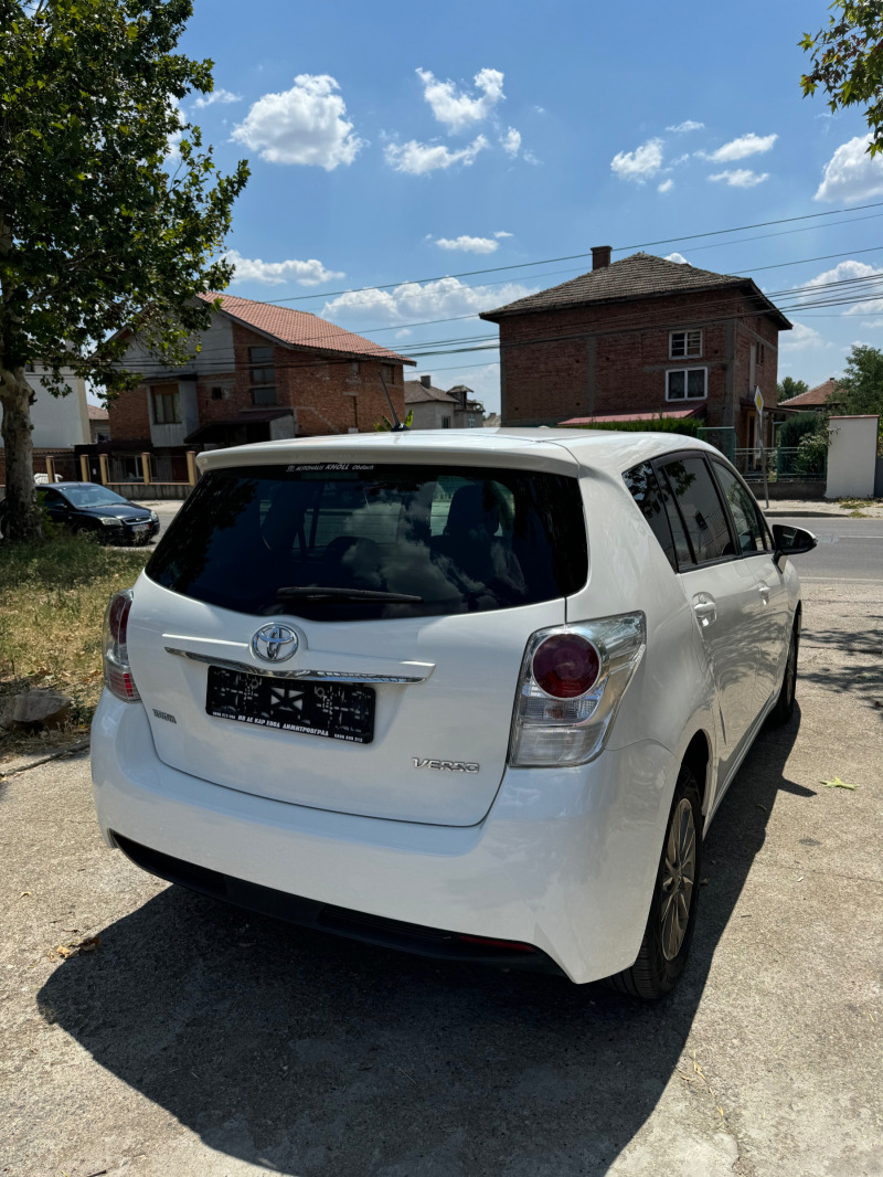 Toyota Verso 1.6 DIESEL AUSTRIA, снимка 4 - Автомобили и джипове - 46696389