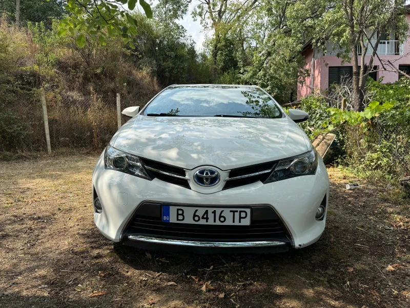 Toyota Auris, снимка 2 - Автомобили и джипове - 49201662