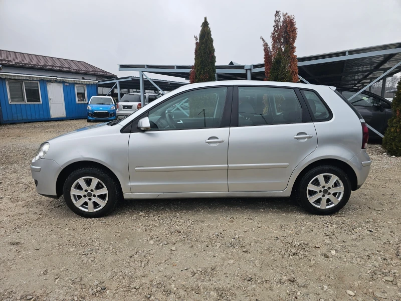 VW Polo 1.2 КЛИМАТИК РЕАЛНИ КИЛОМЕТРИ, снимка 2 - Автомобили и джипове - 49345367