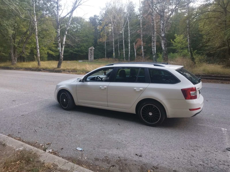 Skoda Octavia, снимка 2 - Автомобили и джипове - 52120004