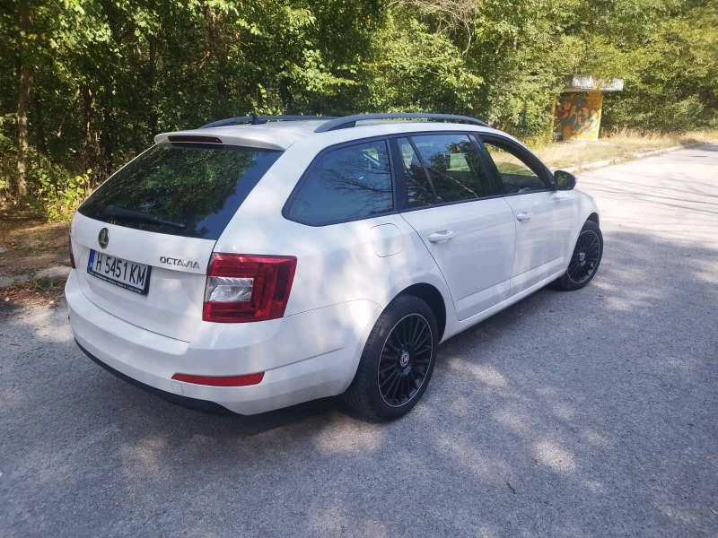 Skoda Octavia, снимка 4 - Автомобили и джипове - 52120004