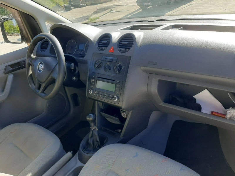 VW Caddy BLS, снимка 8 - Автомобили и джипове - 52126650