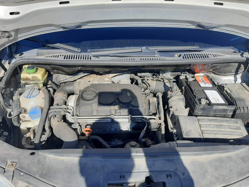 VW Caddy BLS, снимка 9 - Автомобили и джипове - 52126650