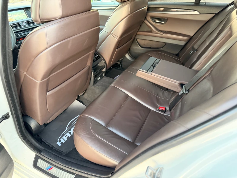 BMW 530 d= xDrive= M-performance= Keyless Go= Soft Close= , снимка 14 - Автомобили и джипове - 52457910