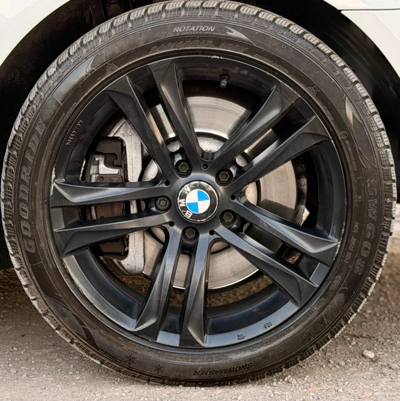 BMW 530 d= xDrive= M-performance= Keyless Go= Soft Close= , снимка 17 - Автомобили и джипове - 52457910