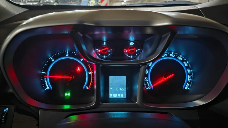 Chevrolet Orlando 2 D, снимка 8 - Автомобили и джипове - 52657165