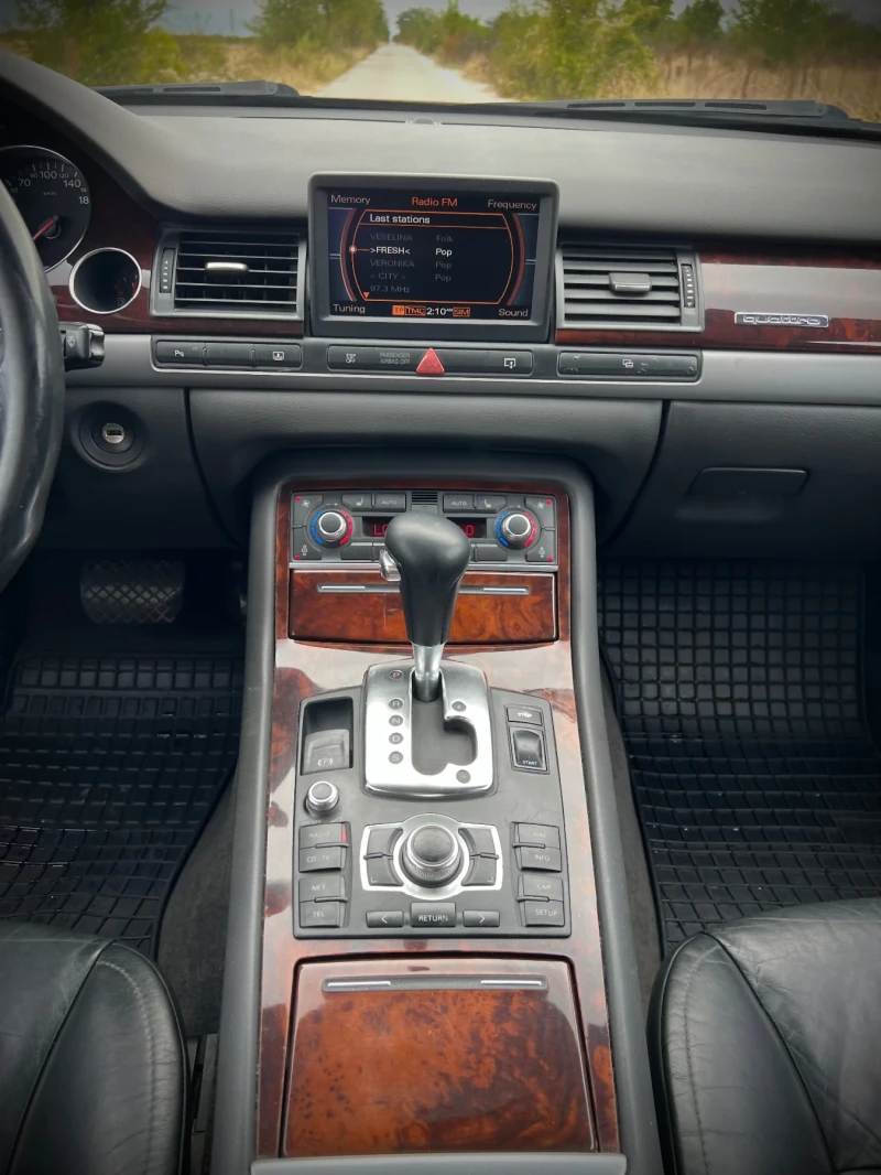 Audi A8, снимка 6 - Автомобили и джипове - 53145754
