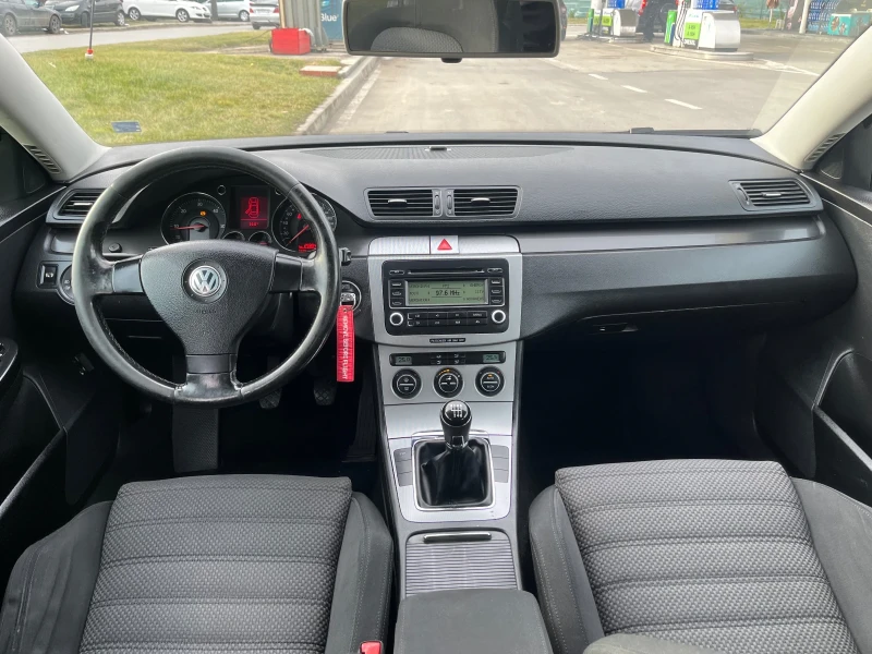VW Passat 2.0TDI 140ks., снимка 9 - Автомобили и джипове - 53540637