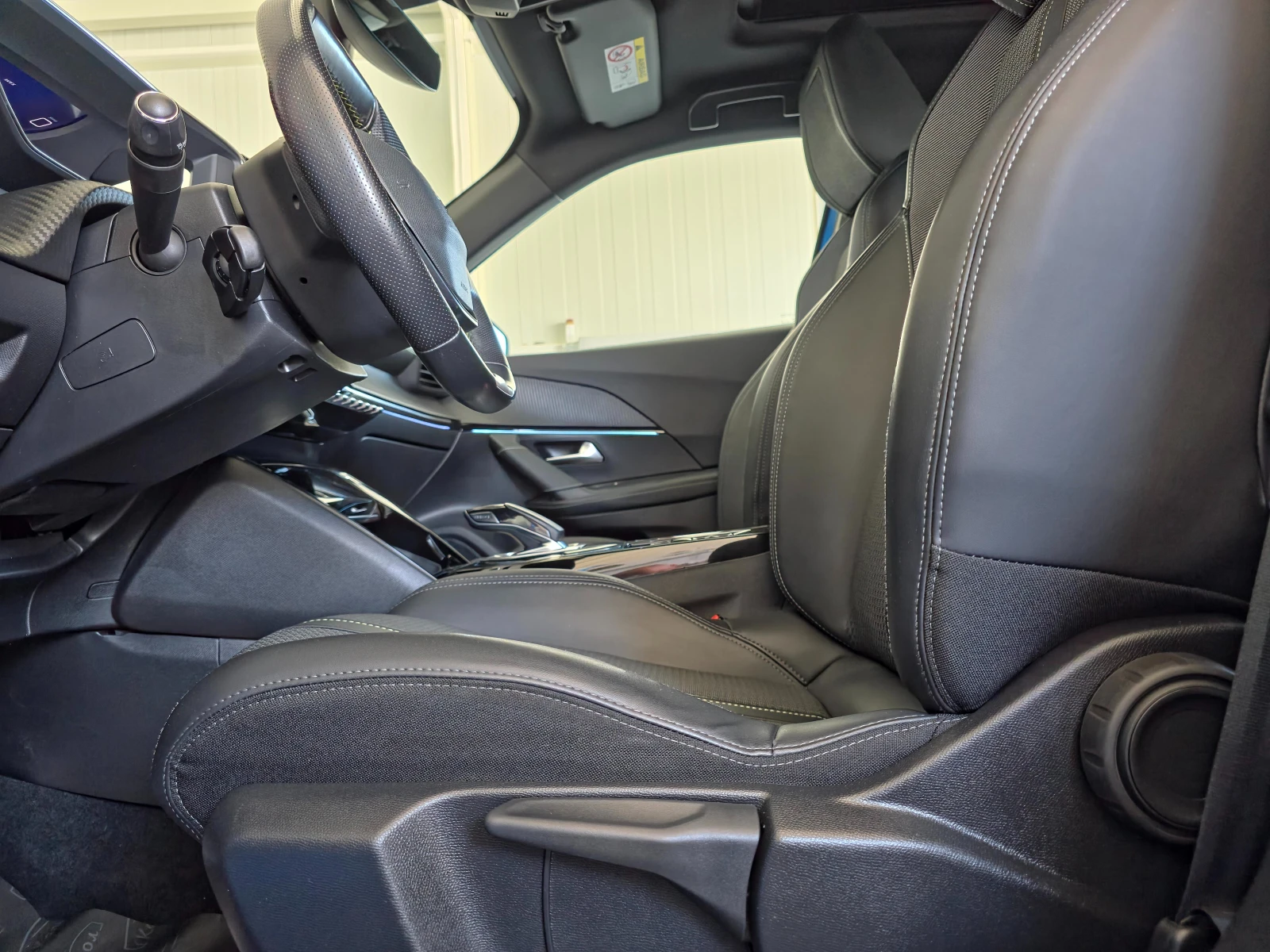 Peugeot 2008 GT Electric 136  - изображение 7