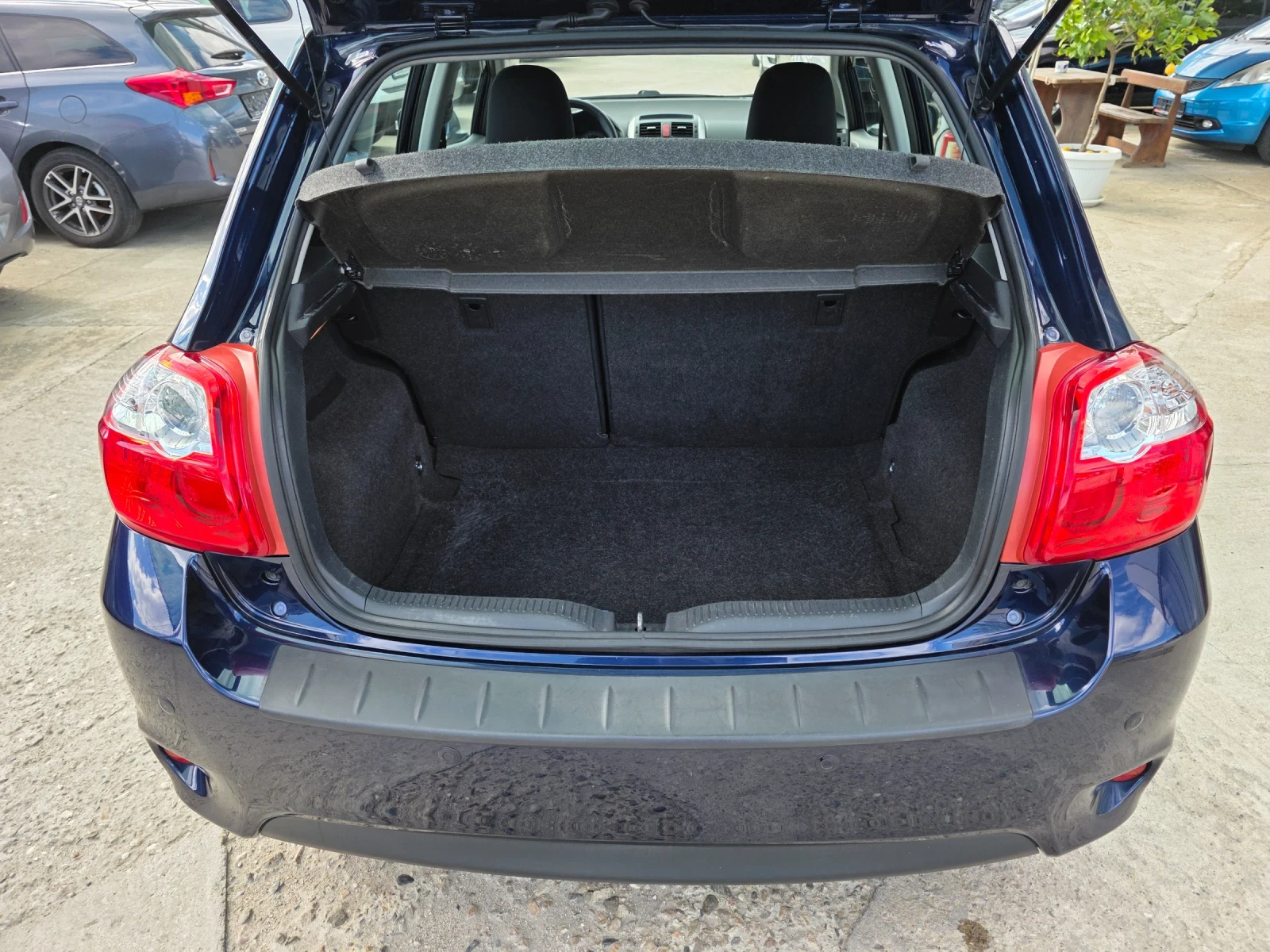 Toyota Auris 1.6 VVTI FaceLift Navi Парктроник - изображение 10