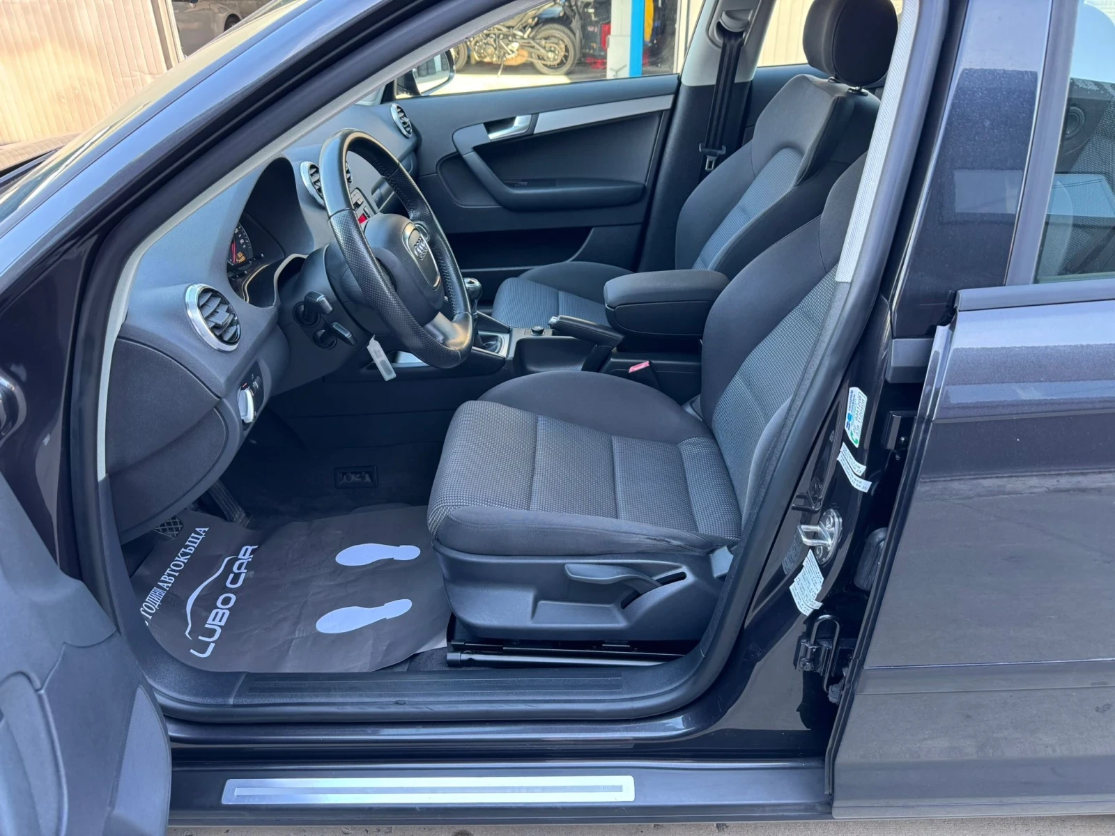 Audi A3 1.6TDI-FACELIFT-LED-XENON - изображение 9