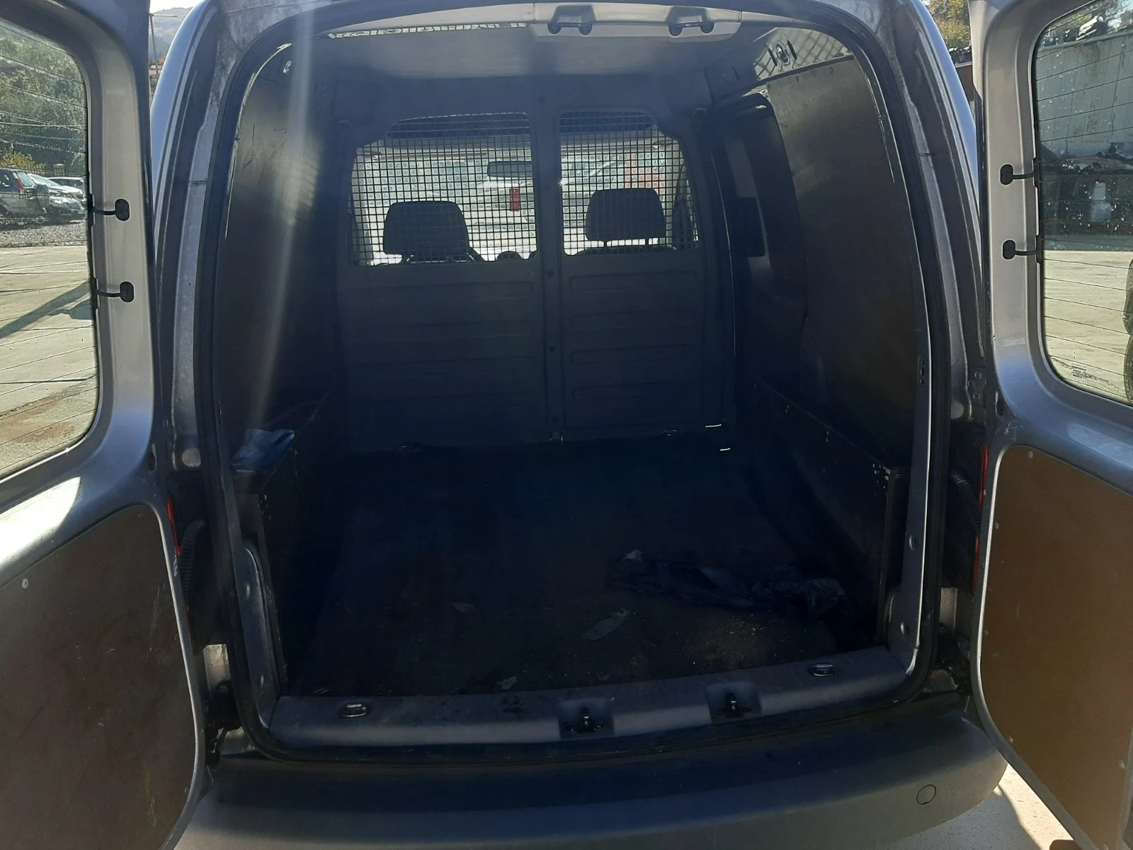 VW Caddy BLS - изображение 6