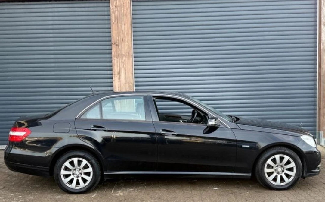 Mercedes-Benz E 220  - изображение 2