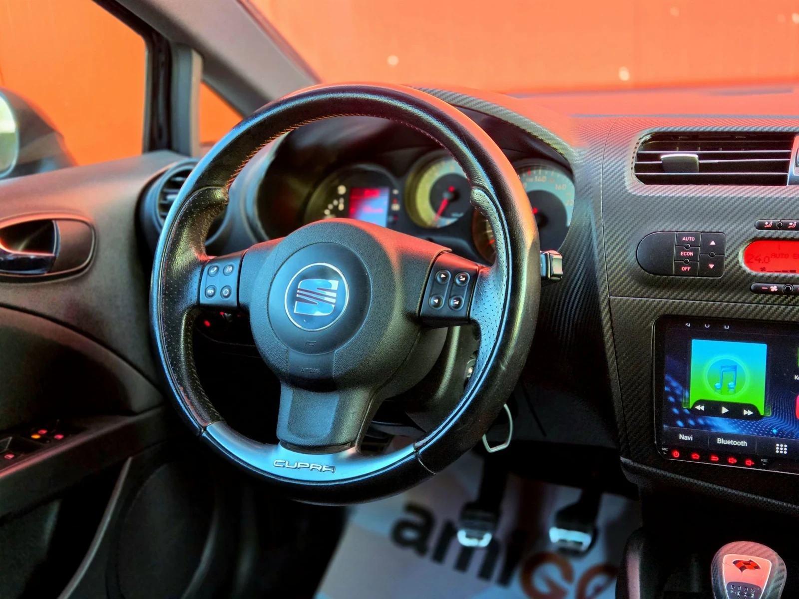 Seat Leon Cupra 2.0 TFSI 240k.c - изображение 10