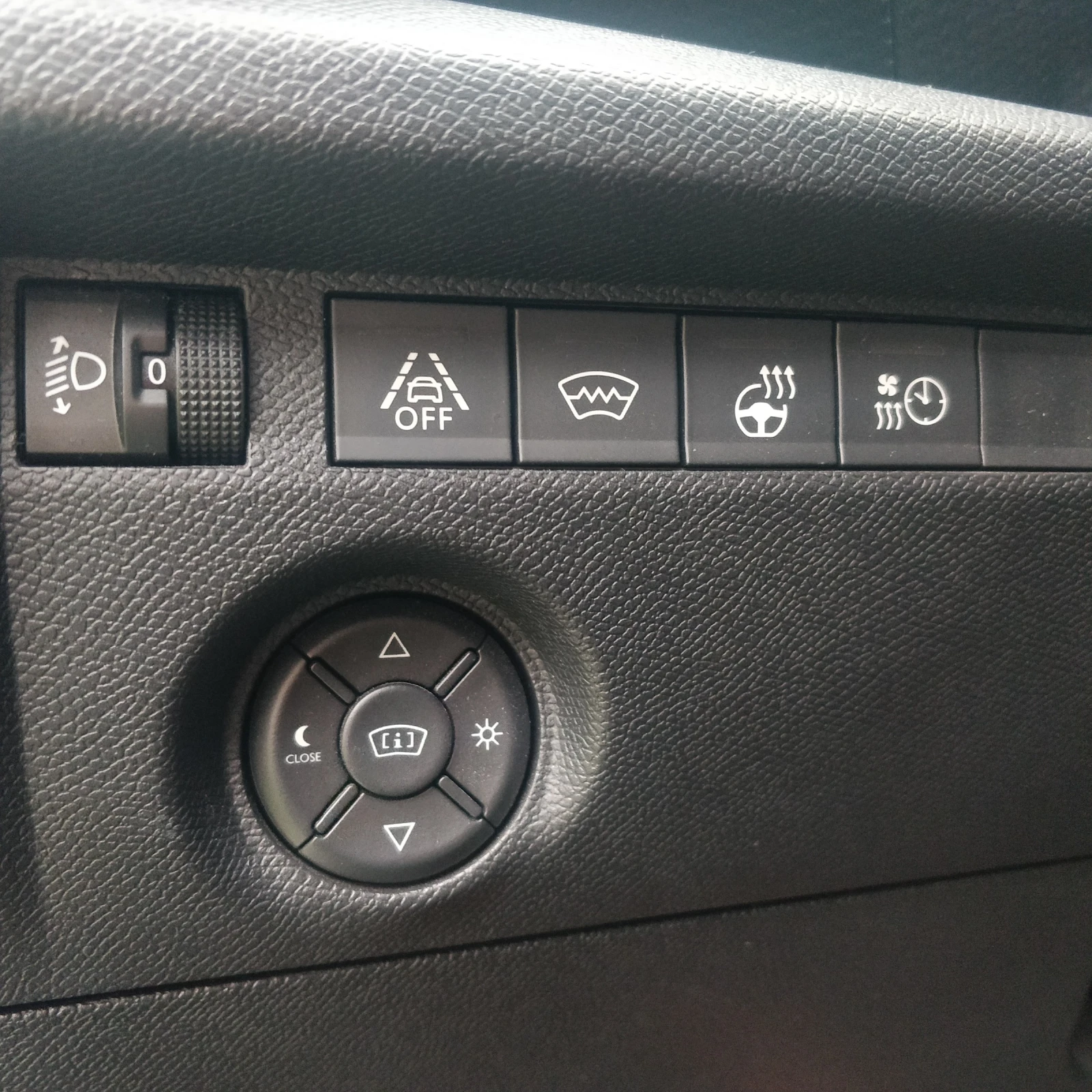 Citroen C4 SHINE/11kW AC Charger/Бързо DC зареждане до 100кВ, снимка 9 - Автомобили и джипове - 53917808