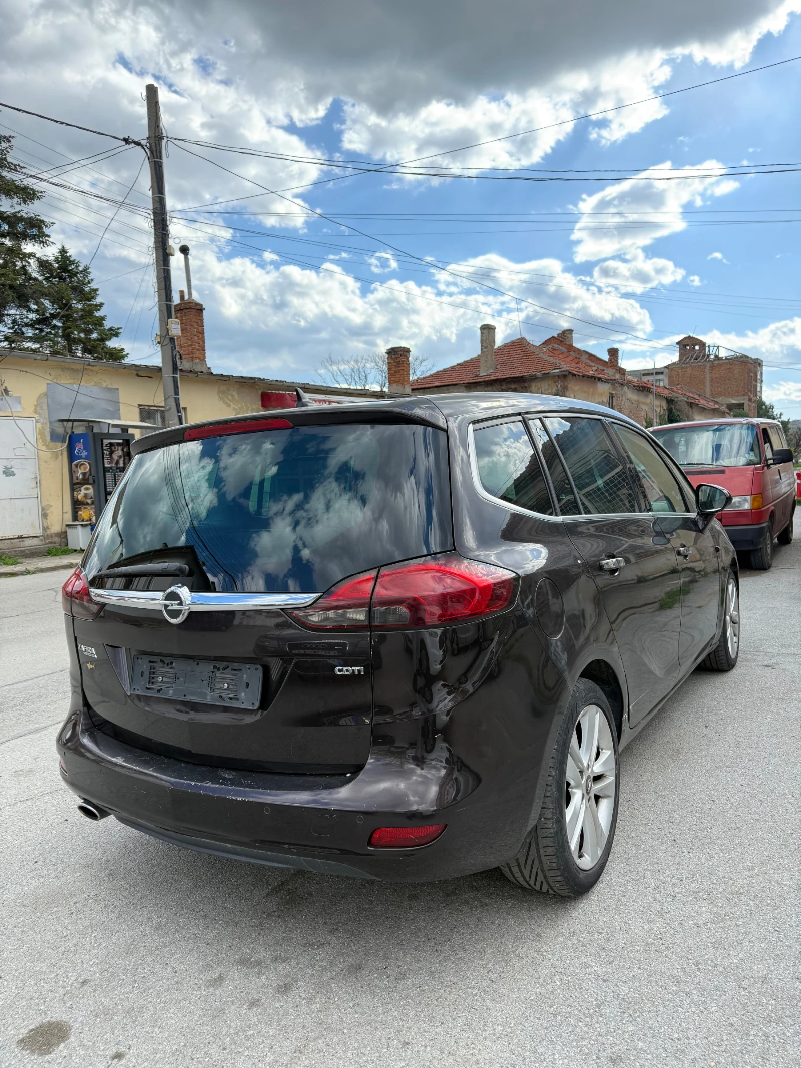 Opel Zafira 2.0/7mesta/Avtomat/Panorama/ Distronic/EXCLUSIVE, снимка 7 - Автомобили и джипове - 54141538