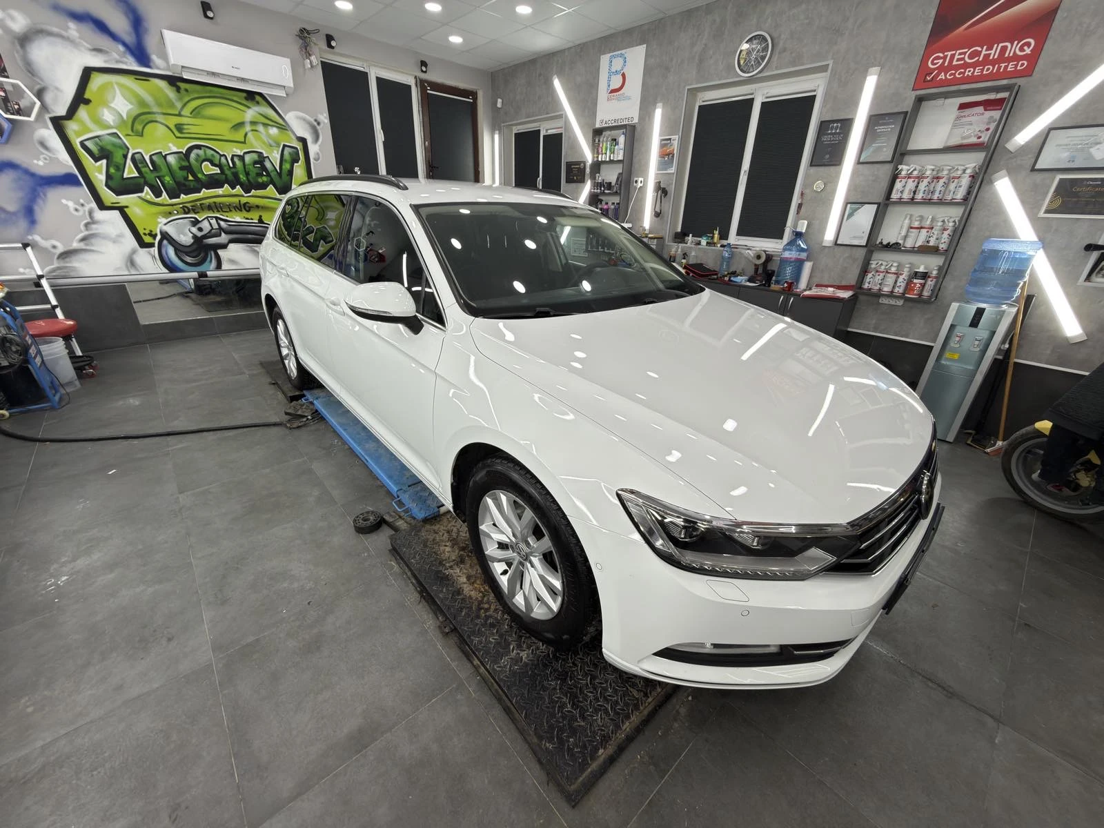 VW Passat B8 Barter, снимка 13 - Автомобили и джипове - 54172935
