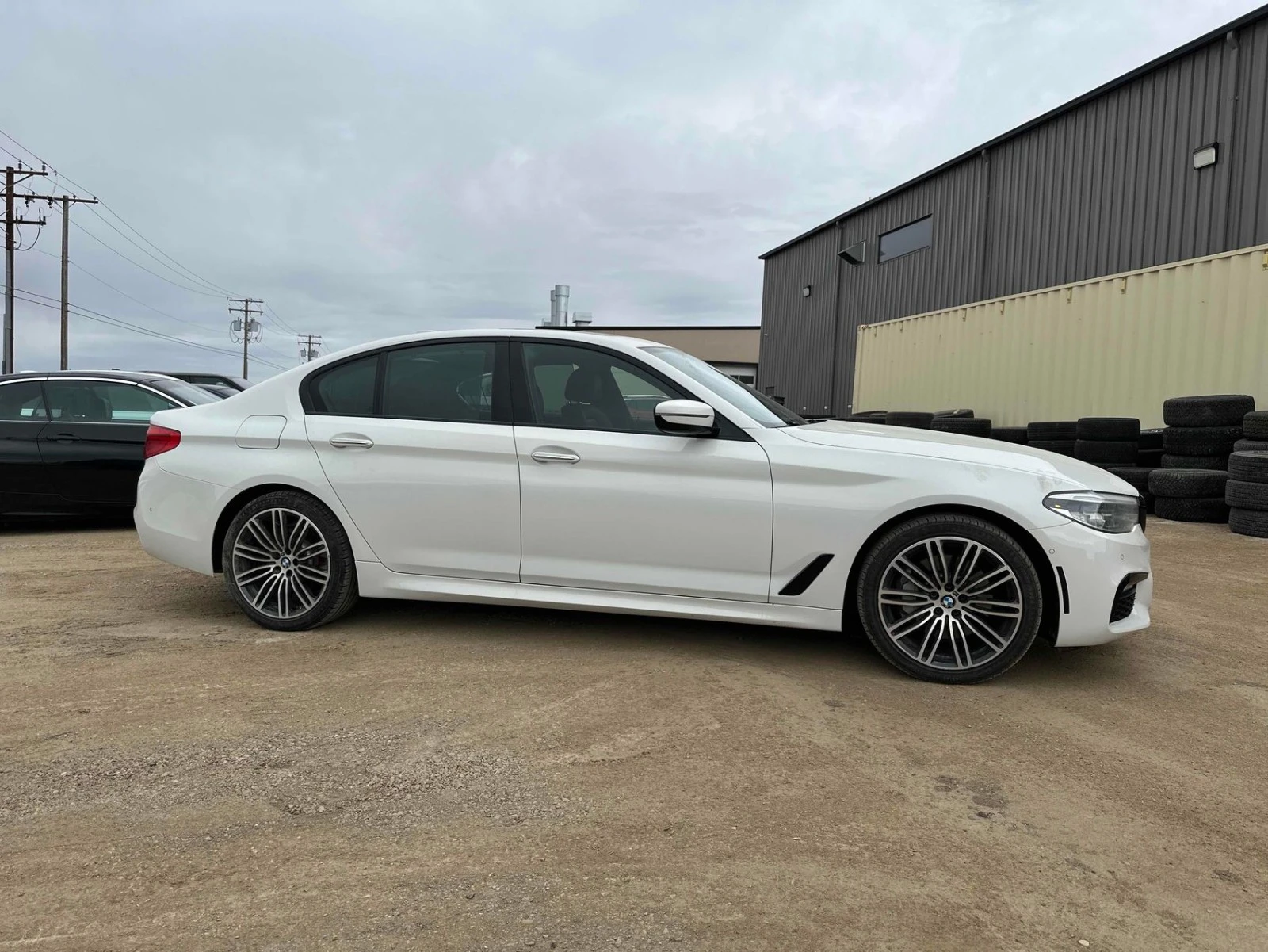 BMW 530 MPACK* HEADUP* HARMAN* 360* М.ТОЧКА, снимка 4 - Автомобили и джипове - 54460234