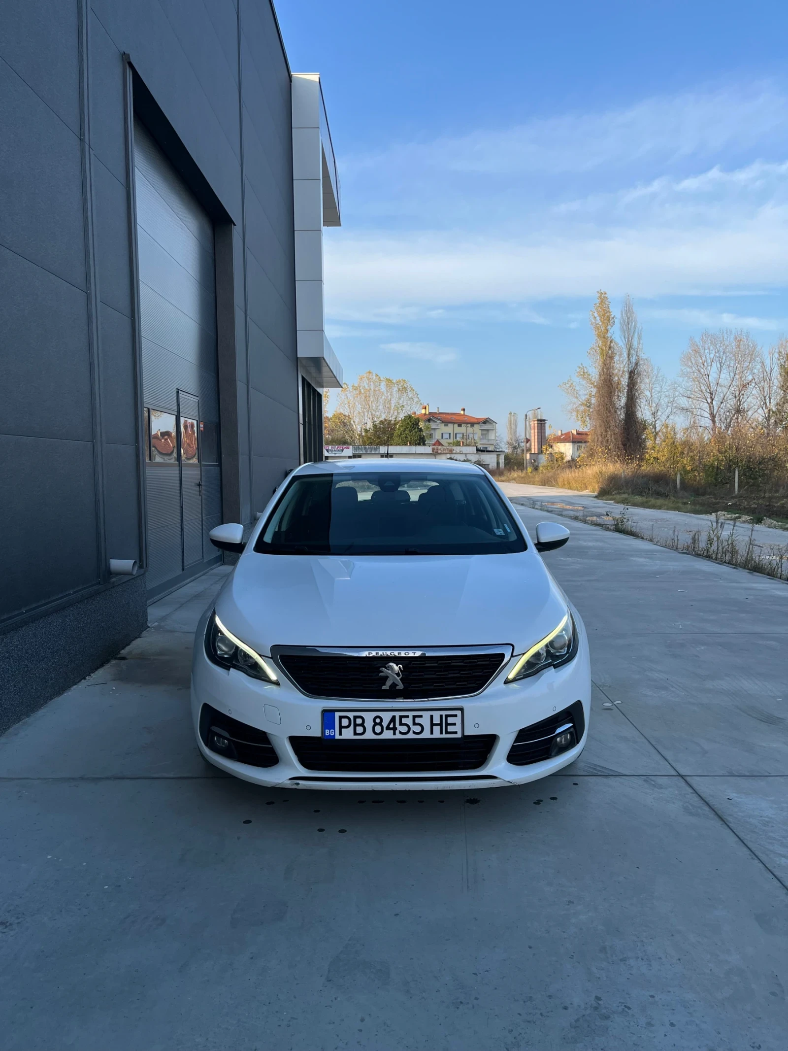 Peugeot 308 1.6 HDI Facelift, снимка 2 - Автомобили и джипове - 54499873