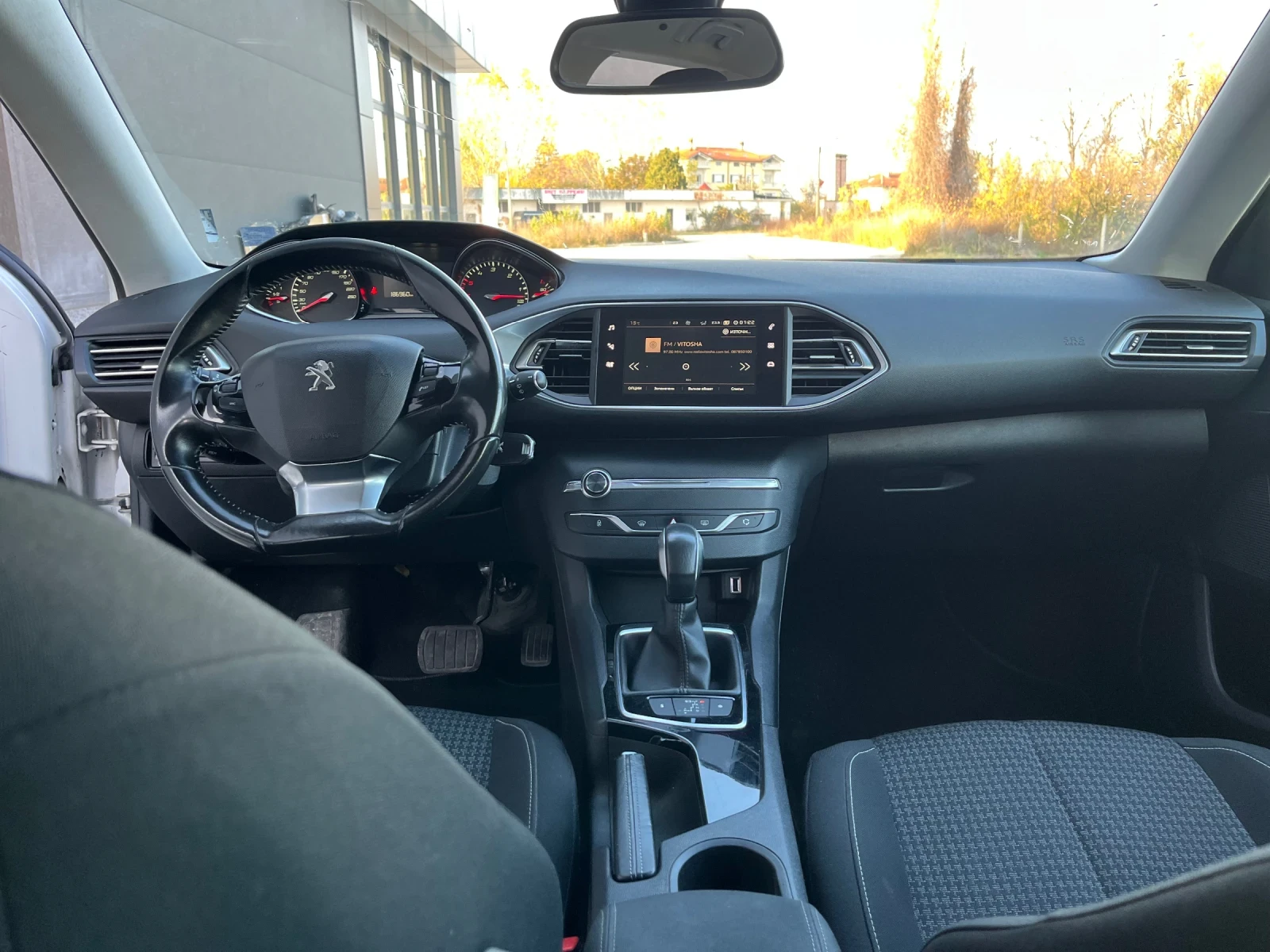 Peugeot 308 1.6 HDI Facelift, снимка 7 - Автомобили и джипове - 54499873