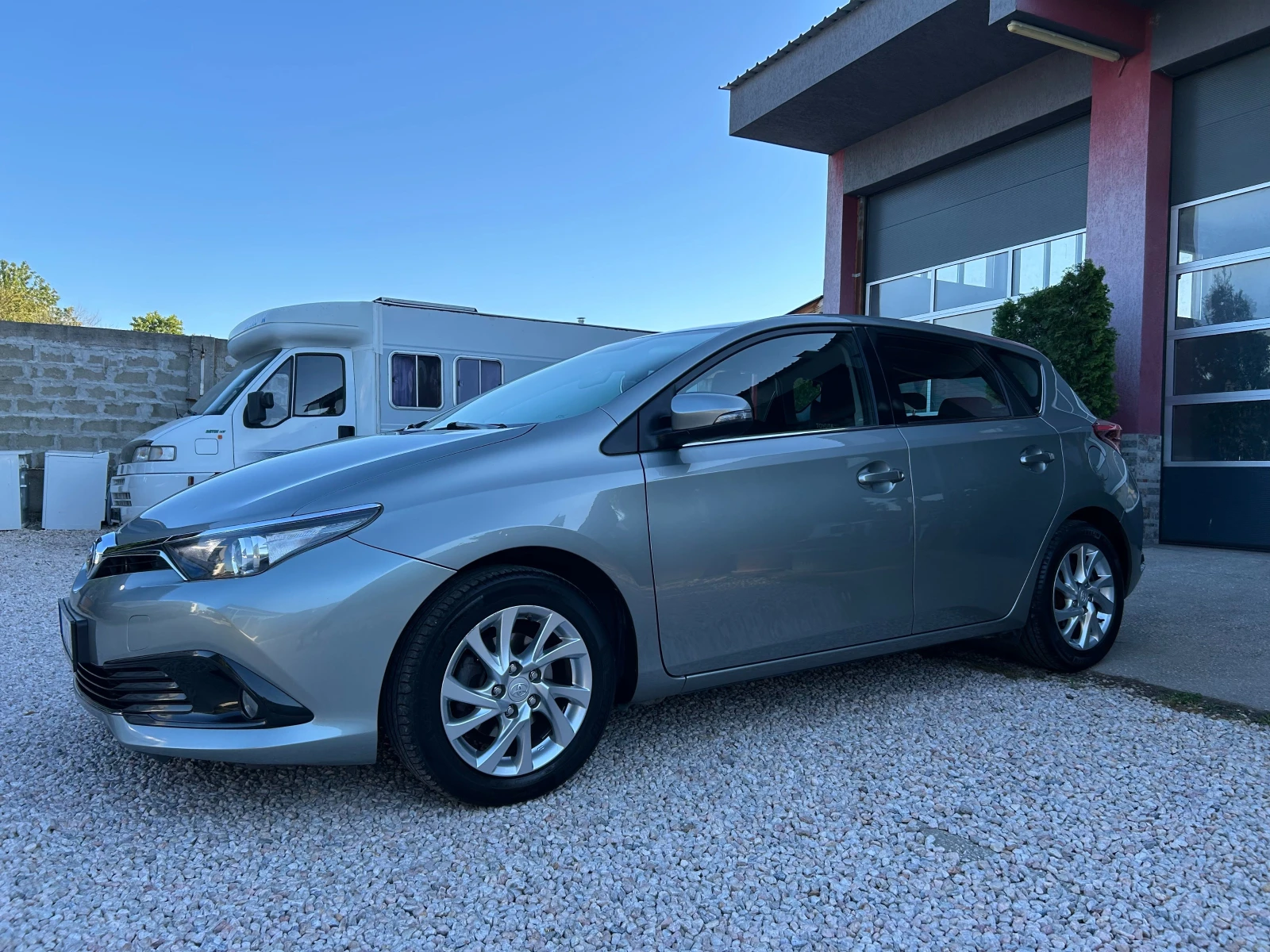Toyota Auris 1.2 BENZIN