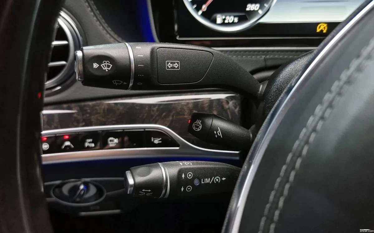 Mercedes-Benz S 350 4MATIC/HEAD UP/AMG LINE/PANORAMA/360CAM/EKPAHИ, снимка 14 - Автомобили и джипове - 55218533