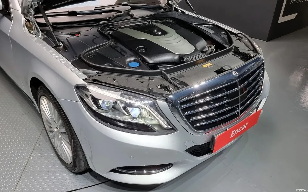 Mercedes-Benz S 350 4MATIC/HEAD UP/AMG LINE/PANORAMA/360CAM/EKPAHИ, снимка 5 - Автомобили и джипове - 55218533