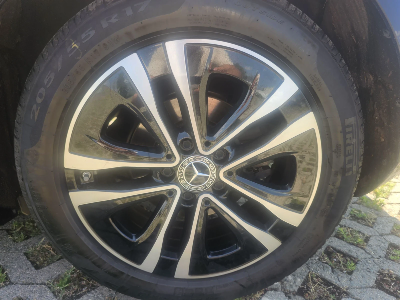 Mercedes-Benz A 180 Бензин- Електро, снимка 17 - Автомобили и джипове - 55322558