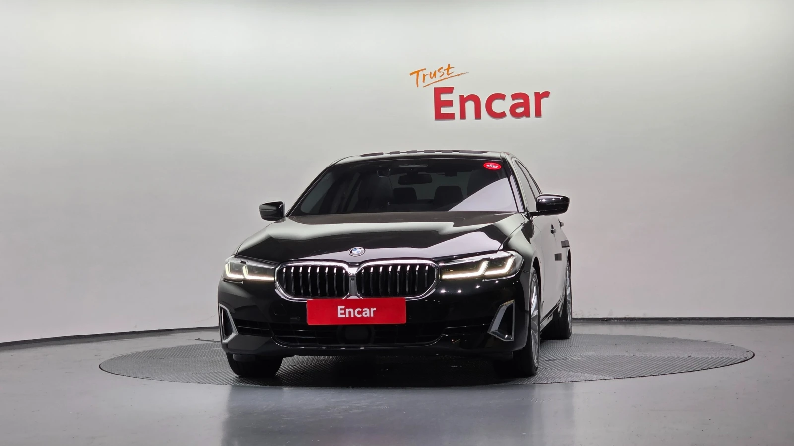 BMW 520 520i Luxury | HUD | 360  | MEMORY, снимка 3 - Автомобили и джипове - 55430315