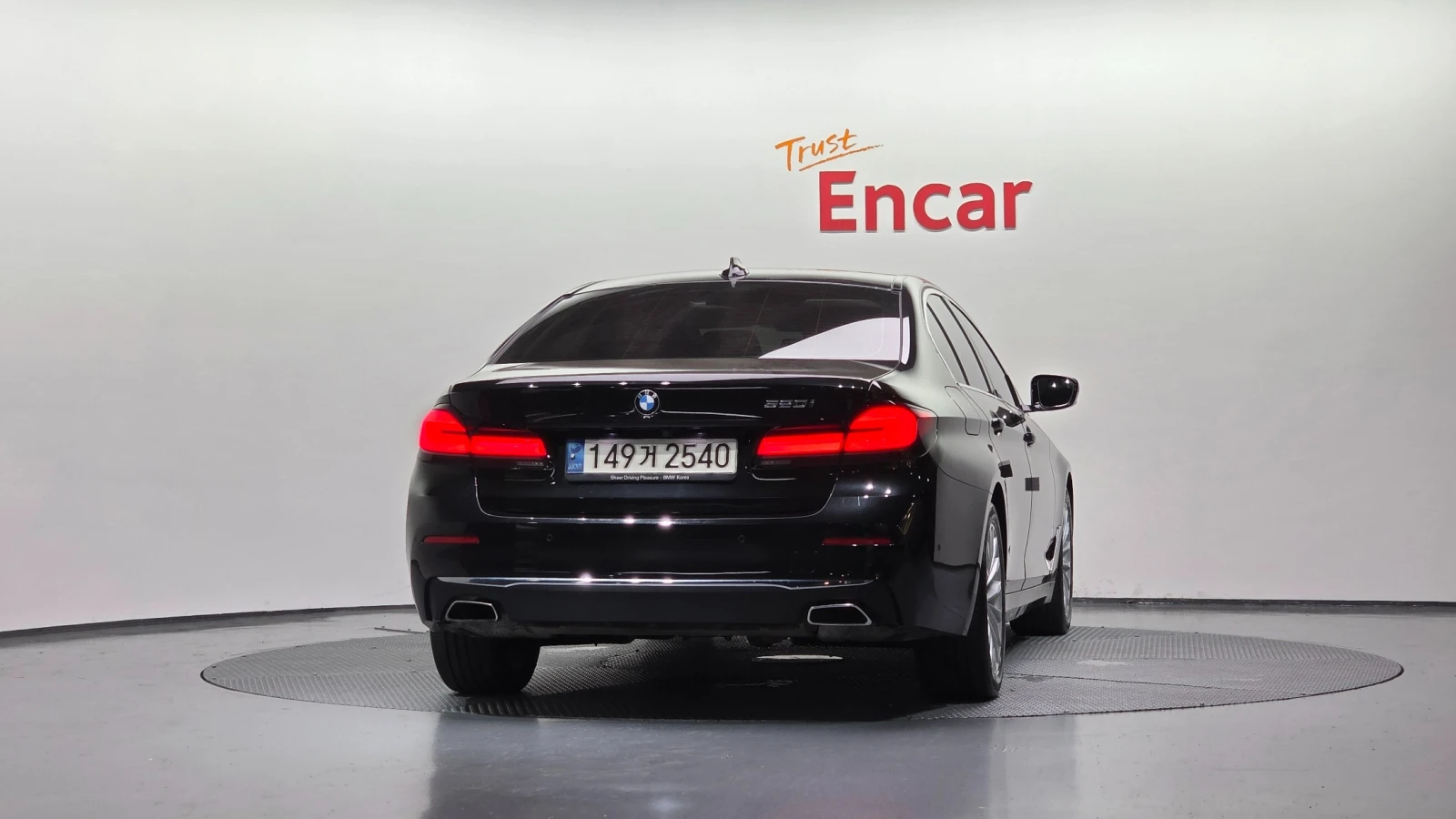 BMW 520 520i Luxury | HUD | 360  | MEMORY, снимка 4 - Автомобили и джипове - 55430315
