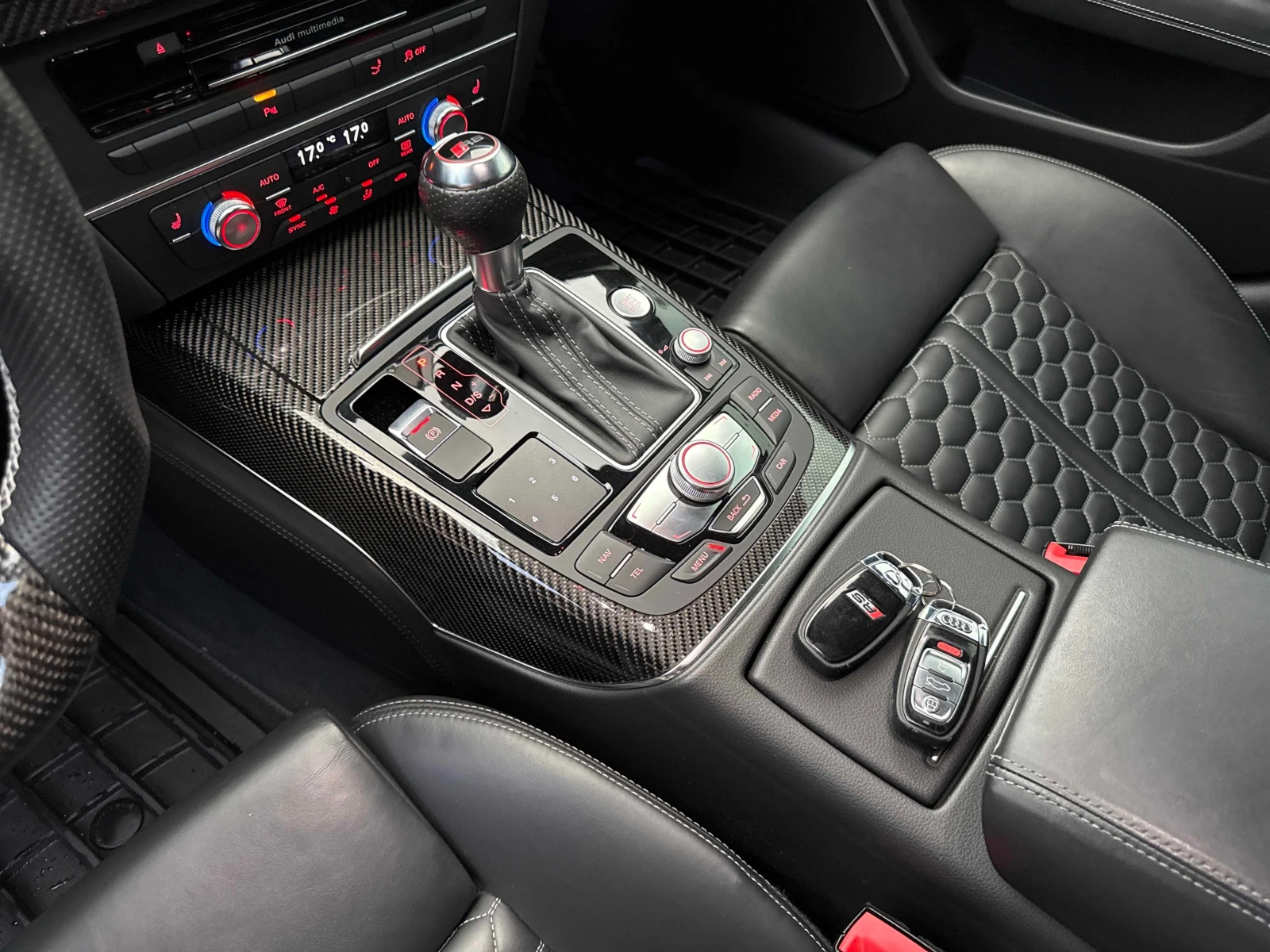 Audi Rs7 * БЕЗ ЗАБЕЛЕЖКА * ПЕРФЕКТНО СЕРВИЗИРАНА * , снимка 11 - Автомобили и джипове - 55948679