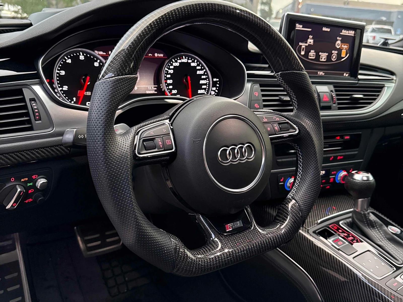 Audi Rs7 * БЕЗ ЗАБЕЛЕЖКА * ПЕРФЕКТНО СЕРВИЗИРАНА * , снимка 12 - Автомобили и джипове - 55948679