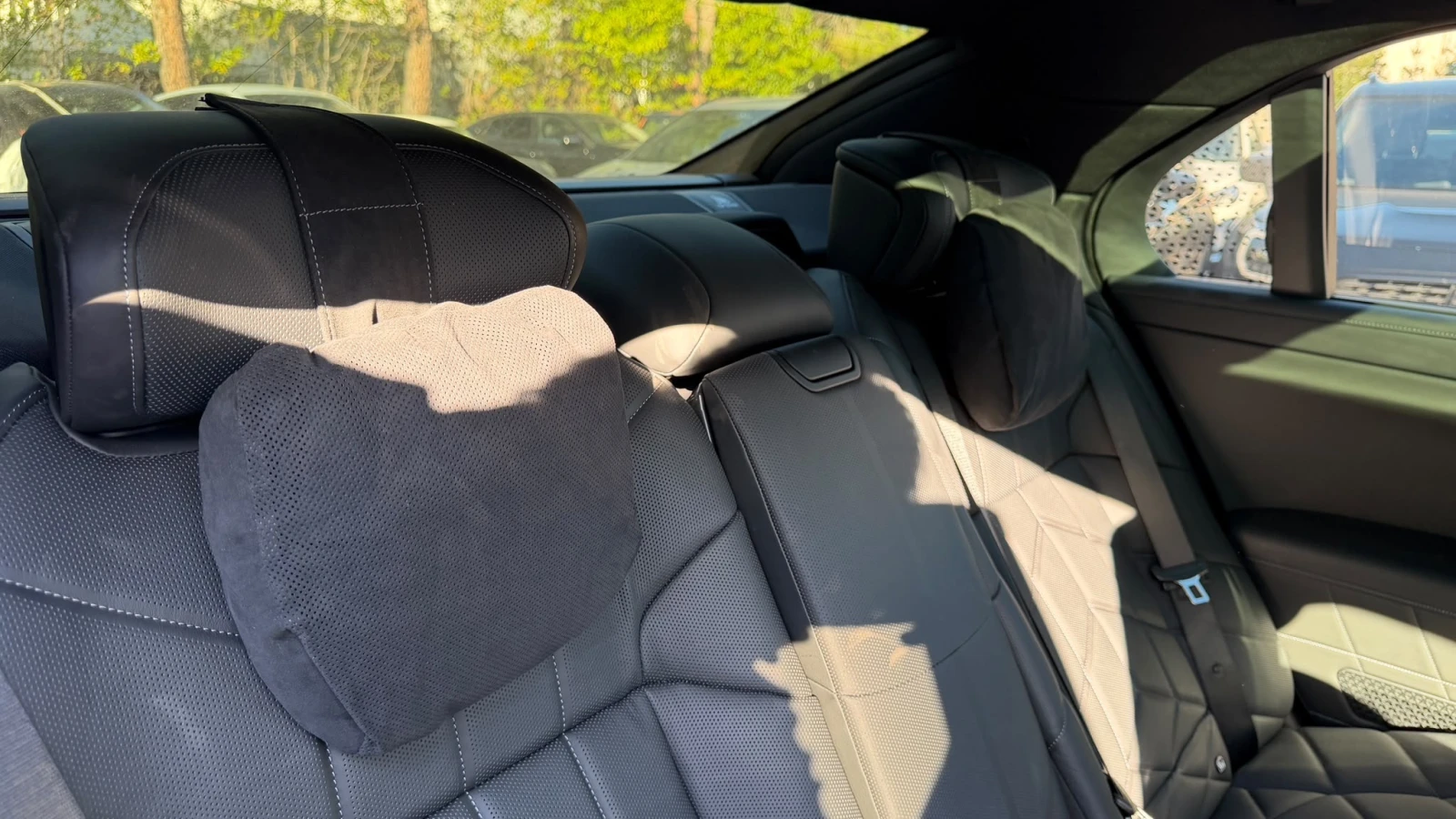 BMW 740 d xDrive M Sport Paket Pro Fond-Entertainment, снимка 11 - Автомобили и джипове - 56205126