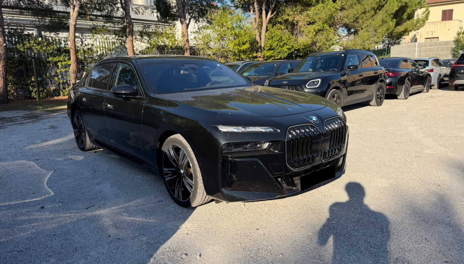 BMW 740 d xDrive M Sport Paket Pro Fond-Entertainment, снимка 2 - Автомобили и джипове - 56205126
