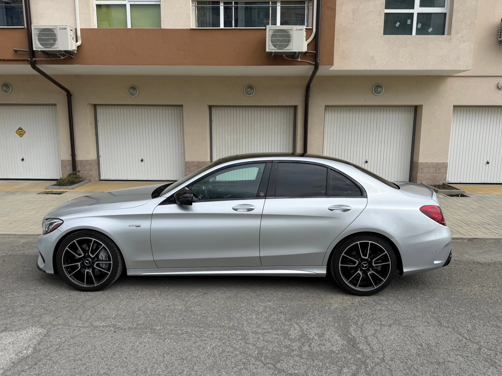 Mercedes-Benz C 43 AMG 4MATIC| PERFORMANCE EXHAUST| AMG SEATS| 360| BURME, снимка 3 - Автомобили и джипове - 56249032