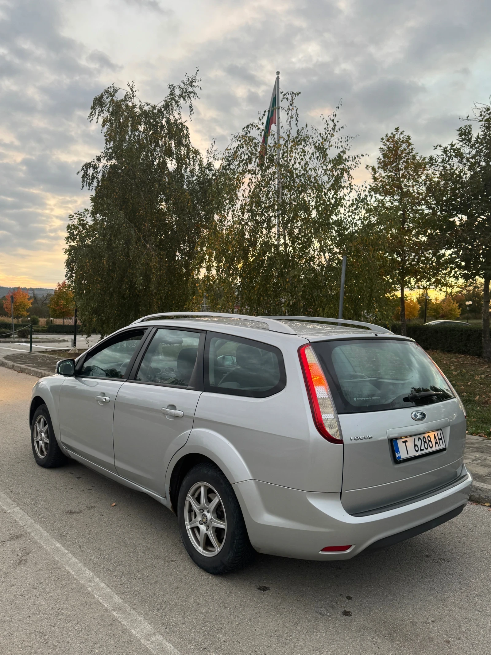 Ford Focus 1.6 , снимка 2 - Автомобили и джипове - 56526758