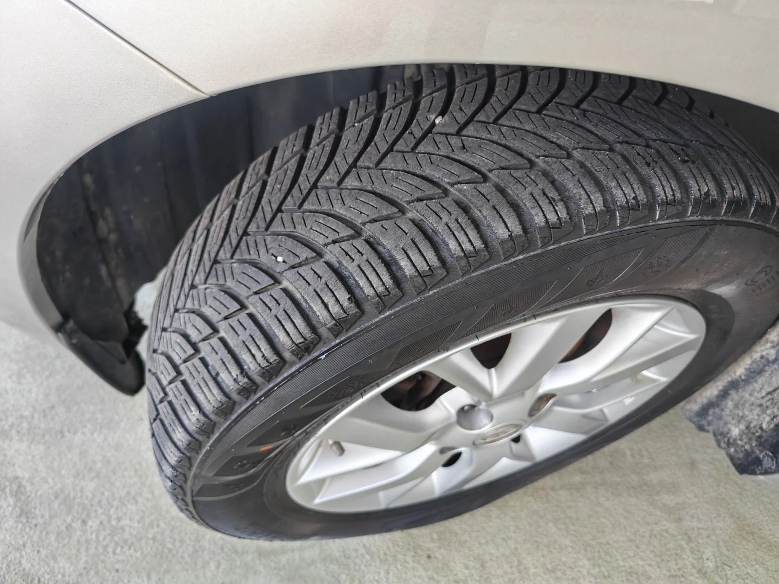 Nissan Note 1.5 90kc, снимка 15 - Автомобили и джипове - 56652031