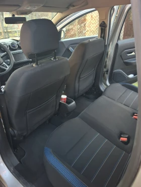 Dacia Duster Газ, снимка 12