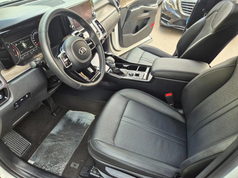 Kia Sorento 2.2 CRDI 4X4 - Наличен в БГ, снимка 5 - Автомобили и джипове - 52152928